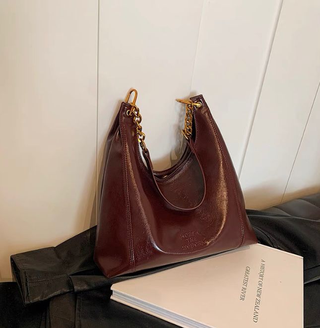 Large-Capacity Commuter Women's Bag 2025 Autumn New Tote Bag Autumn and Winter High-End Niche Retro Crossbody Shoulder Armpit Bag